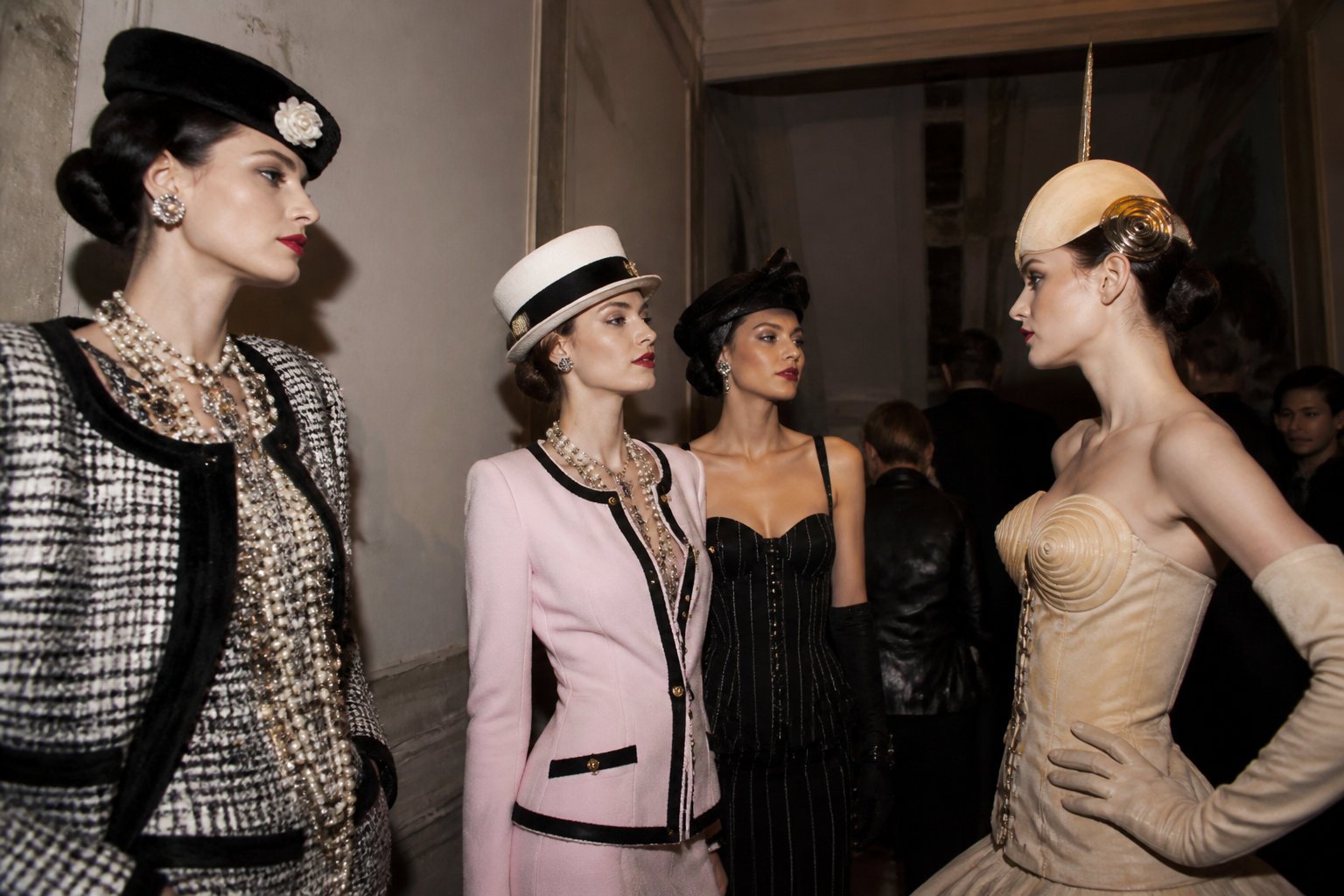 ALE Paris : l'excellence des archives de grandes maisons de couture